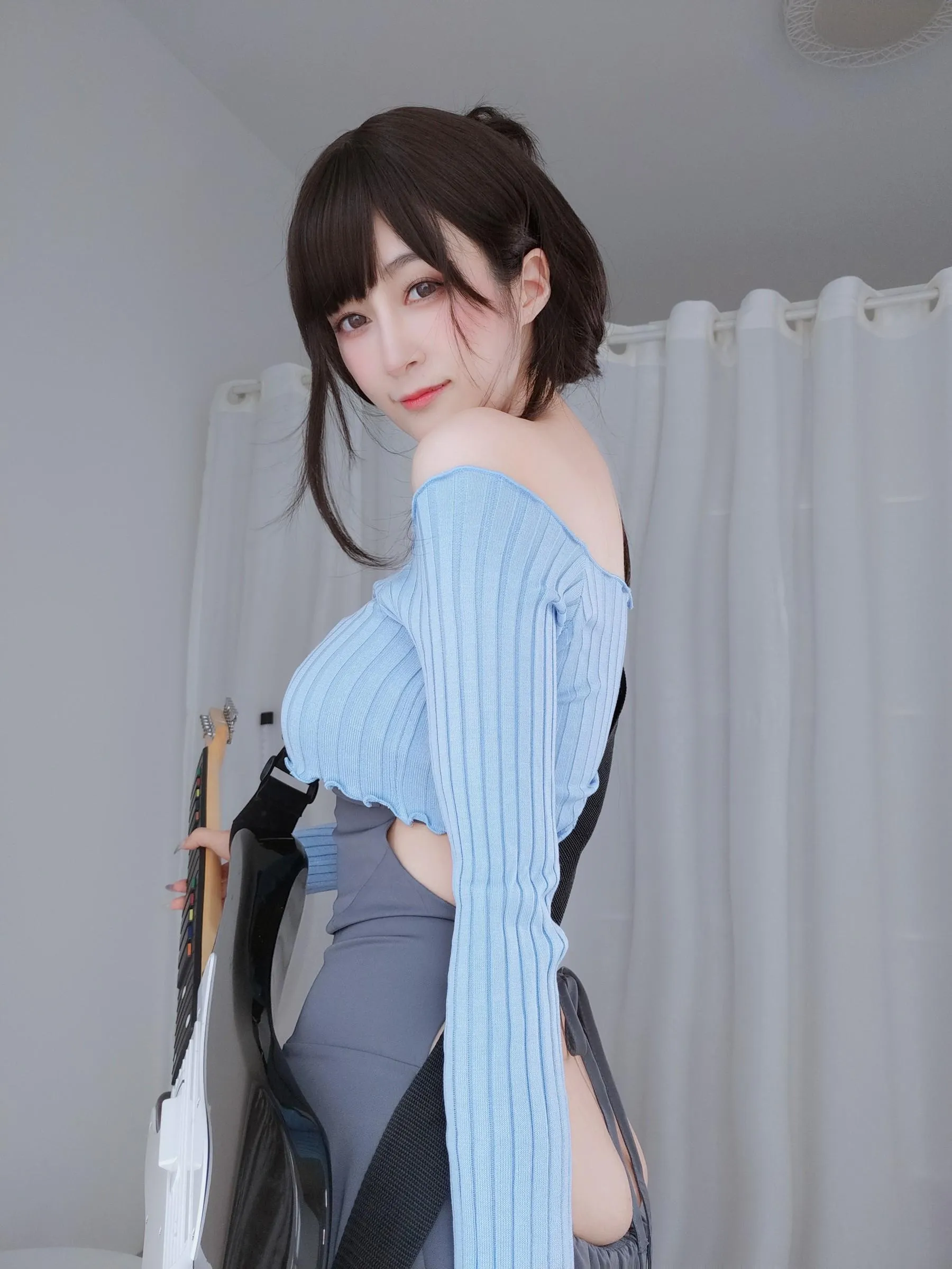 白银81 – 自撮 Vol.59 吉他妹妹 [166P]插图9